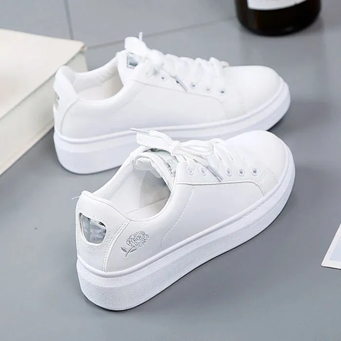 2024 Women Casual Shoes New Spring  White Sneakers Breathable Flower Lace-Up Women Sneakers Women Shoes Fashion Embroidered