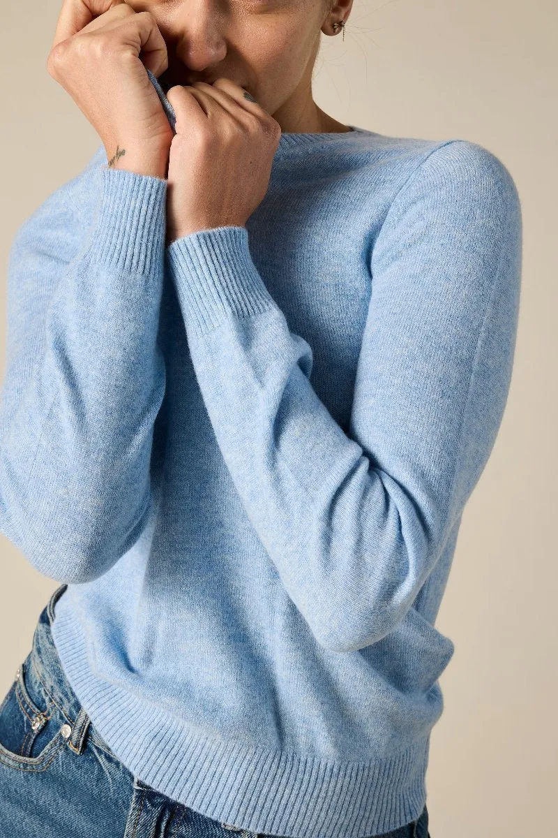 Cashmere Daisy Crew Neck in Stonewash