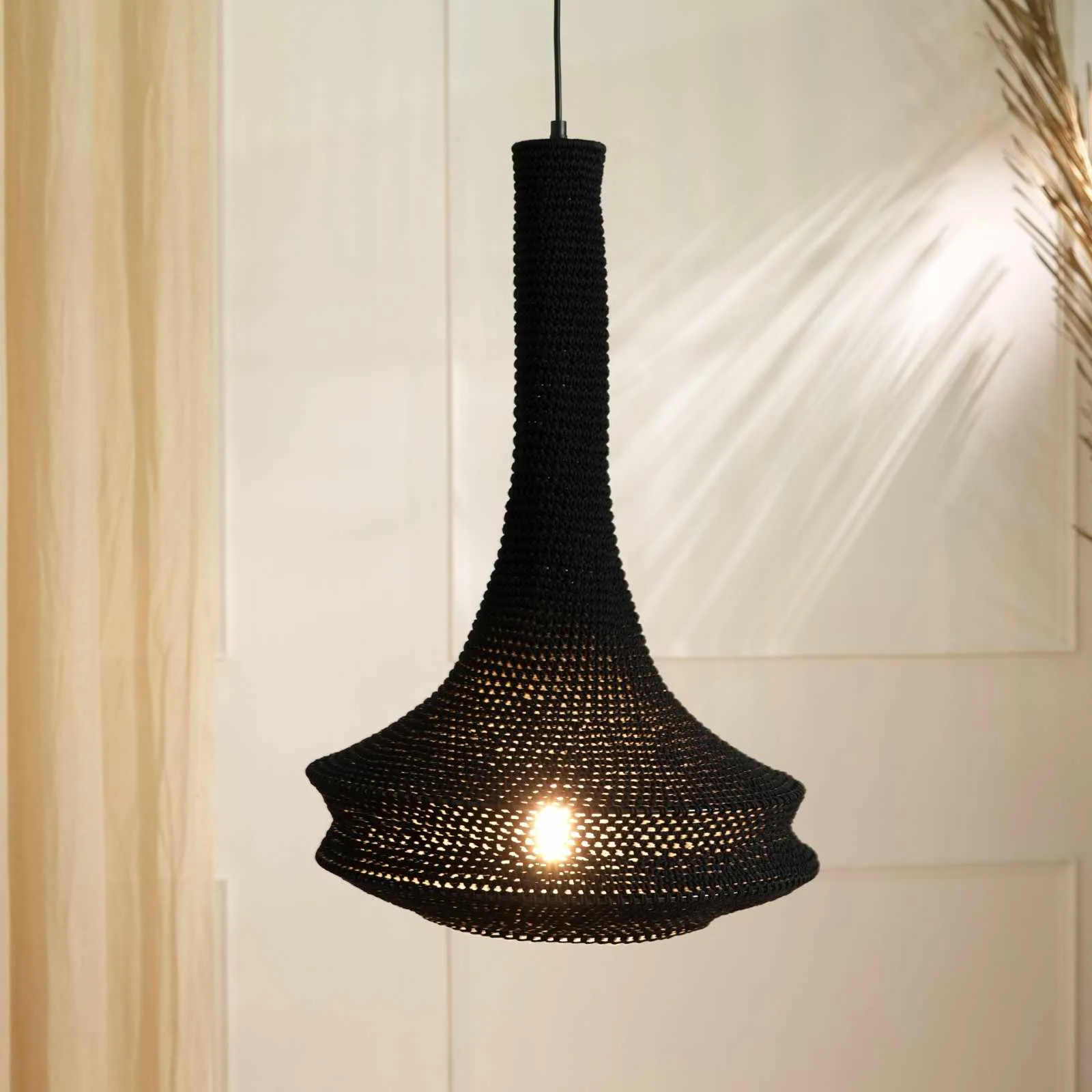 Earth Pendant Lamp Black