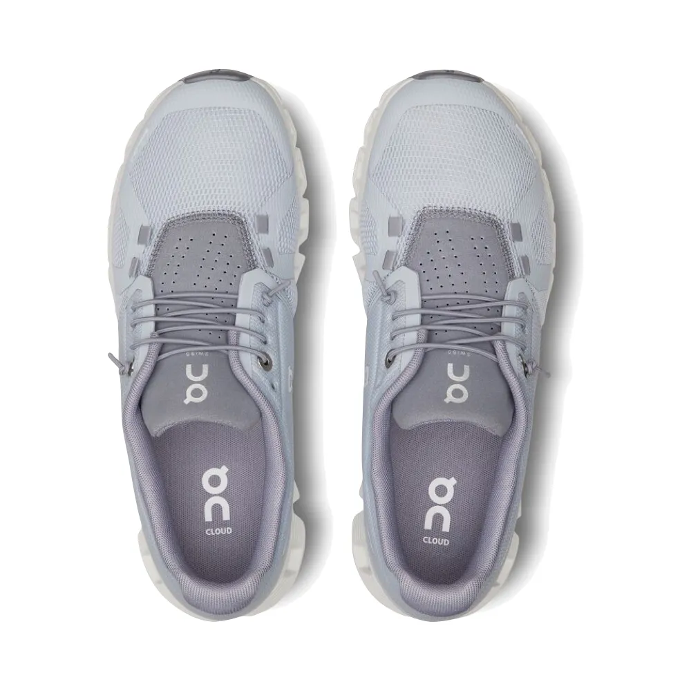 On Women's Cloud 5 Sneaker in Heather/Fossil