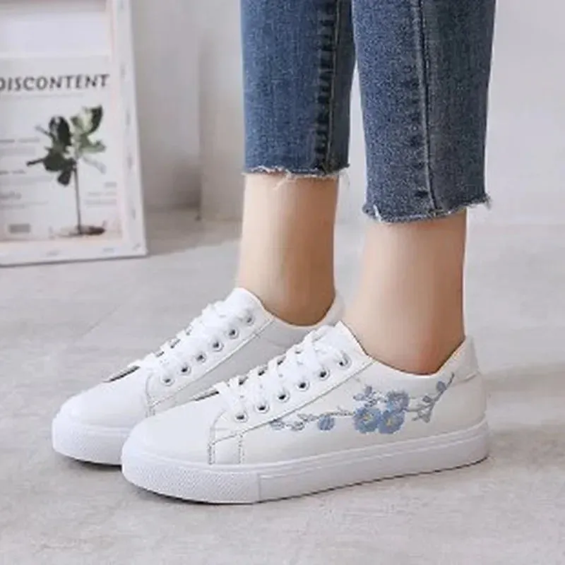 Shoes 2024 Women Running Spring Autumn Fashion White Breathable Embroidered Flower Lace-Up Casual Sneakers Zapatos De Mujer